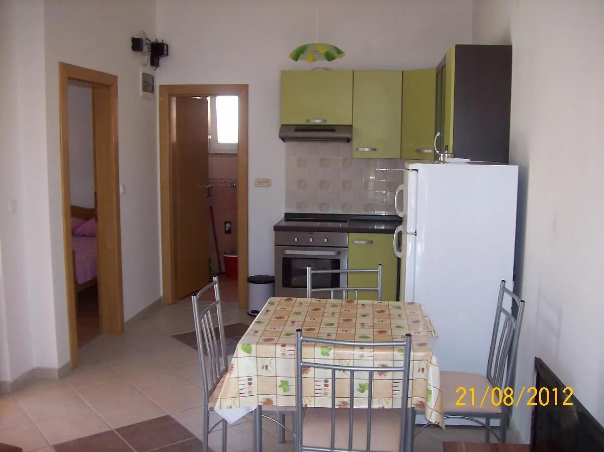 Apartments With A Parking Space Vir - 17422 Croatia