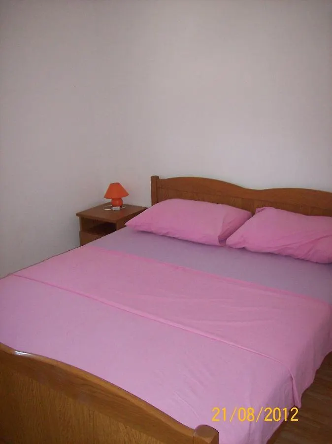 Apartments With A Parking Space Vir - 17422 Croatia